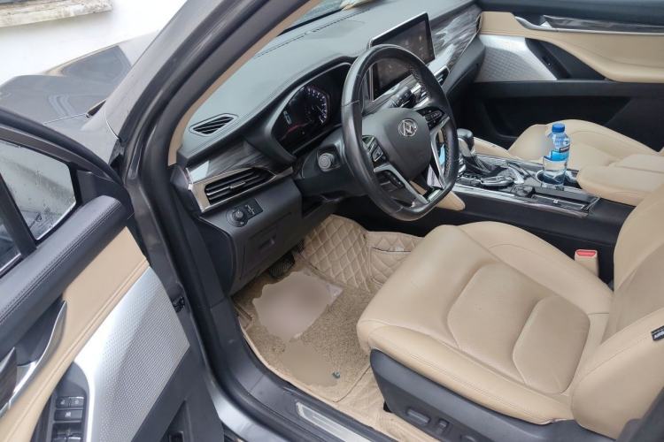 Used SAIC MAXUS D90 2017 2.0T Automatic Two-Wheel Drive - Uranus Driver Seat