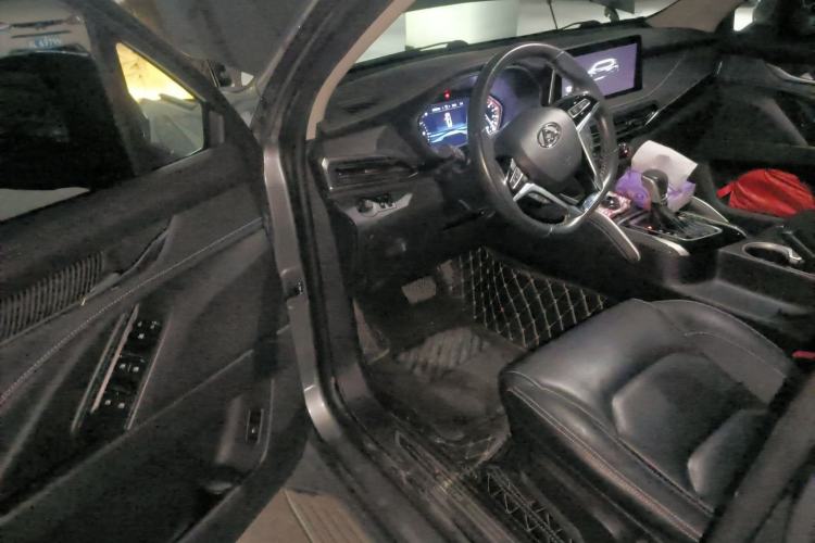 Used SAIC MAXUS D90 2017 2.0T Automatic Two-Wheel Drive Mercury Base Edition Driver Seat