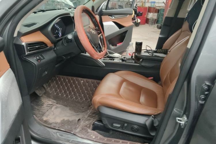 Used SAIC MAXUS D90 2017 2.0T Automatic Two-Wheel Drive Mercury Driver Seat