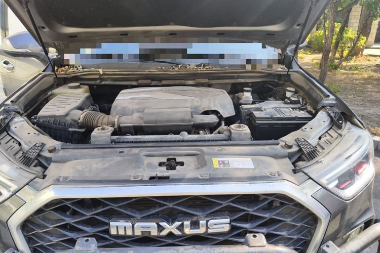 Used SAIC MAXUS D90 2017 2.0T Manual Two-Wheel Drive Mars Base Edition Engine Bay
