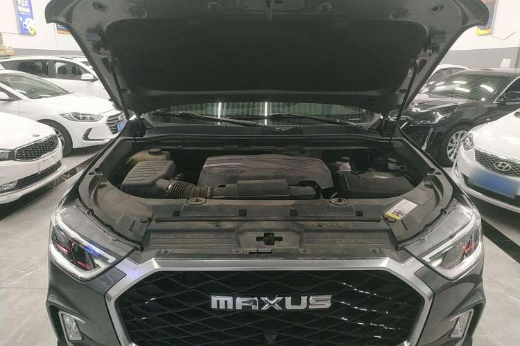 Used SAIC MAXUS D90 2017 2.0T Automatic Two-Wheel Drive - Uranus Engine Bay
