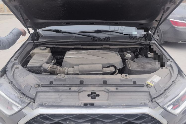 Used SAIC MAXUS D90 2017 2.0T Automatic Two-Wheel Drive Mercury Engine Bay