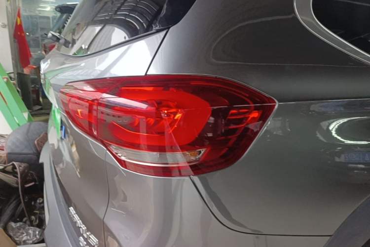 Used SAIC MAXUS D90 2017 2.0T Automatic Two-Wheel Drive Mercury Base Edition Exterior 3