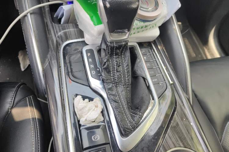 Used SAIC MAXUS D90 2017 2.0T Automatic Two-Wheel Drive Mercury Gear Lever