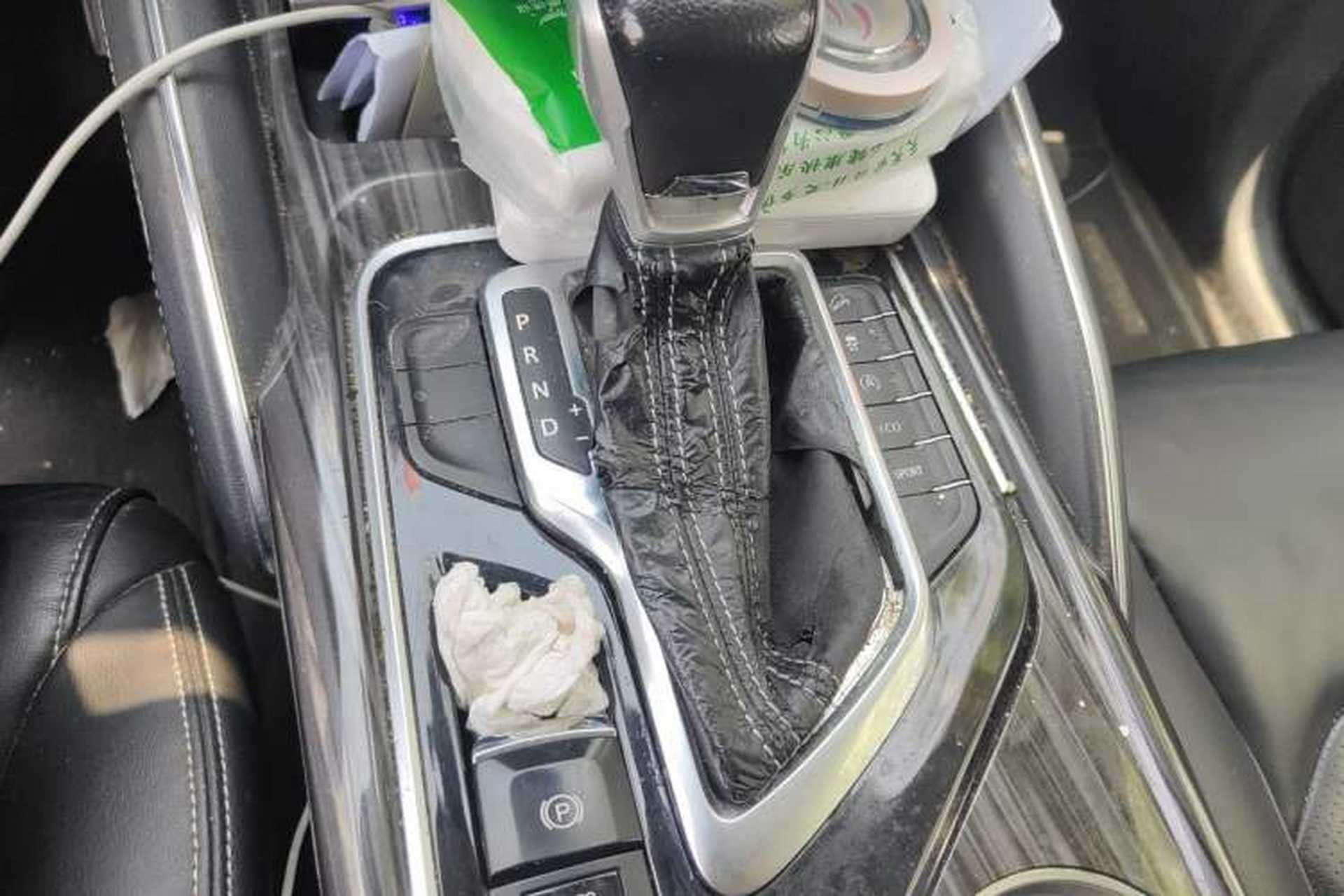 Used SAIC MAXUS D90 2017 2.0T Automatic Two-Wheel Drive Mercury Gear Lever