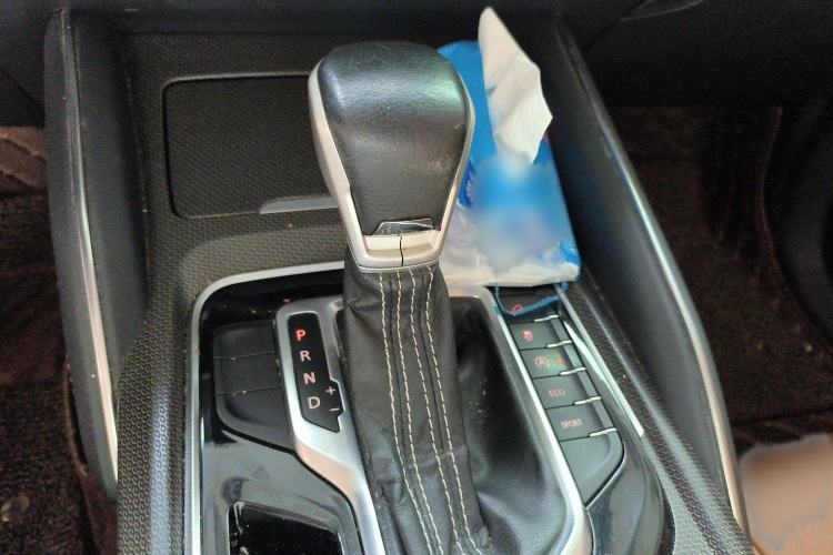 Used SAIC MAXUS D90 2017 2.0T Automatic Two-Wheel Drive Mercury Base Edition Gear Lever