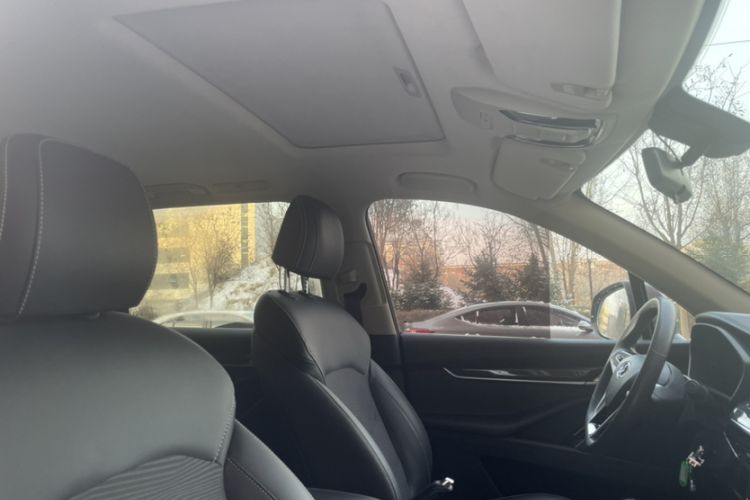 Used SAIC MAXUS D90 2017 2.0T Manual 4x4 Neptune Interior 4