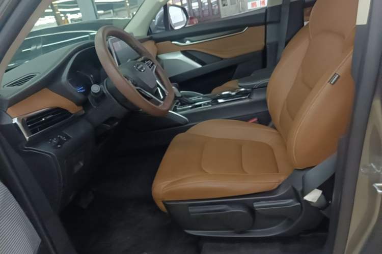 Used SAIC MAXUS D90 2017 2.0T Automatic Two-Wheel Drive Mercury Base Edition Left Front Seat
