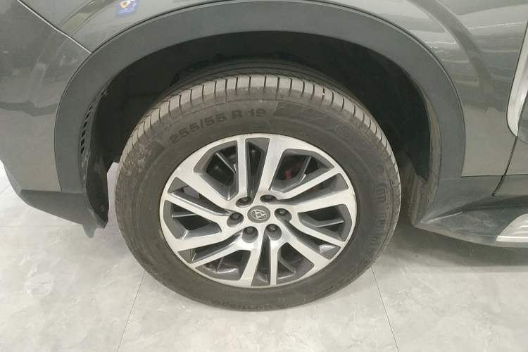 Used SAIC MAXUS D90 2017 2.0T Automatic Two-Wheel Drive - Uranus Left Front Wheel Hub