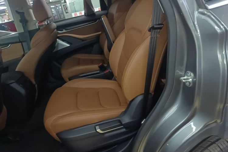 Used SAIC MAXUS D90 2017 2.0T Automatic Two-Wheel Drive Mercury Base Edition Left Rear Seat