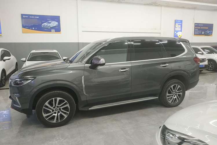 Used SAIC MAXUS D90 2017 2.0T Automatic Two-Wheel Drive - Uranus Left Side