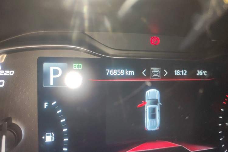 Used SAIC MAXUS D90  Odometer Close Up