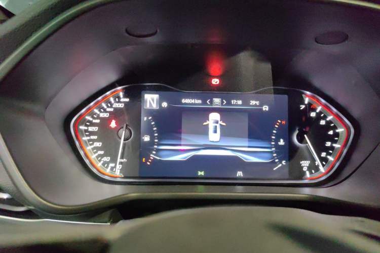 Used SAIC MAXUS D90 2017 2.0T Automatic All-Wheel Drive Sirius Odometer Close Up