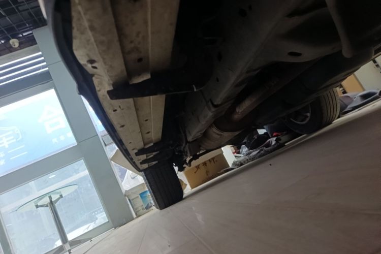 Used SAIC MAXUS D90 2017 2.0T Automatic Two-Wheel Drive Mercury Base Edition Right Side Sill