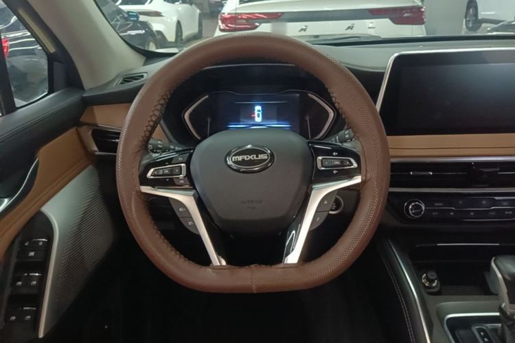 Used SAIC MAXUS D90 2017 2.0T Automatic Two-Wheel Drive Mercury Base Edition Steering Wheel