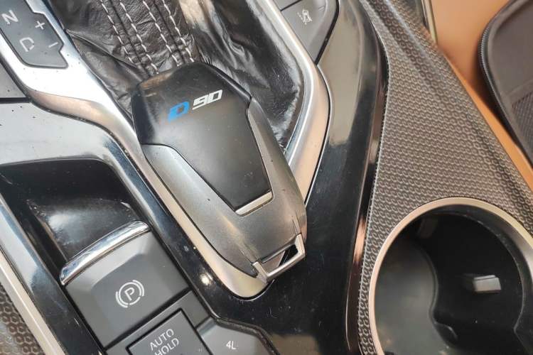 Used SAIC MAXUS D90 2017 2.0T Automatic All-Wheel Drive Sirius Vehicle Key