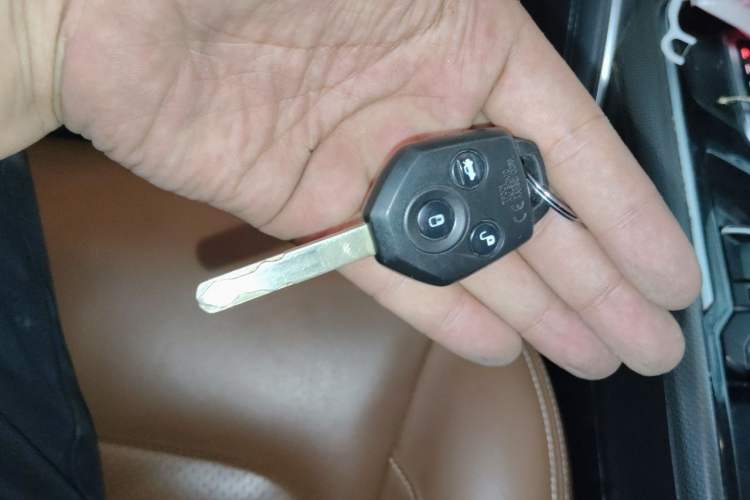 Used SAIC MAXUS D90 2017 2.0T Automatic Two-Wheel Drive Mercury Vehicle Key