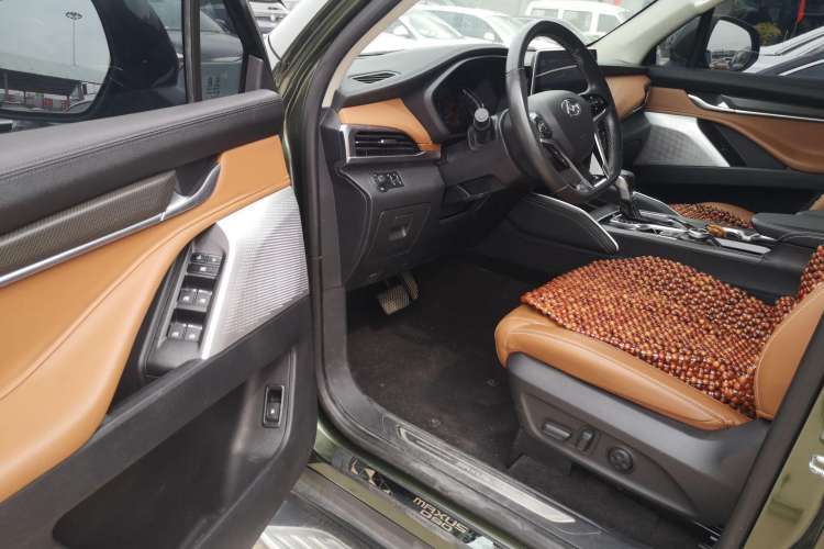 Used SAIC MAXUS D90 2017 2.0T Automatic All-Wheel Drive Sirius Driver Seat