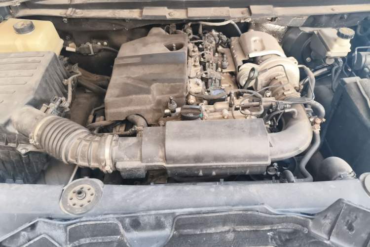 Used SAIC MAXUS D90 2017 2.0T Automatic All-Wheel Drive Polaris Engine Bay