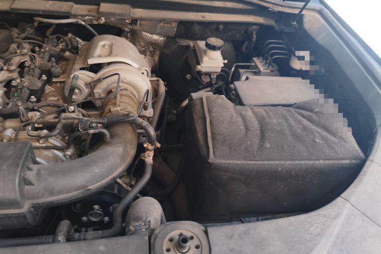 Used SAIC MAXUS D90 2017 2.0T Automatic All-Wheel Drive Polaris Engine Bay Left