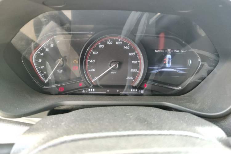 Used SAIC MAXUS D90 2017 2.0T Manual Two-Wheel Drive Mars Instrument Cluster