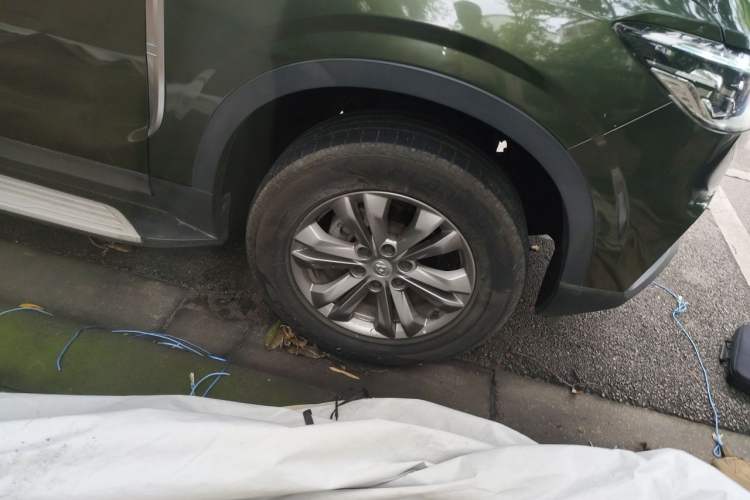 Used SAIC MAXUS D90 2017 2.0T Manual 4x4 Neptune Right Front Wheel Hub