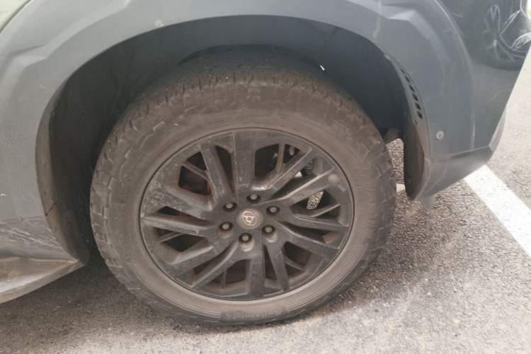 Used SAIC MAXUS D90 2017 2.0T Automatic All-Wheel Drive Polaris Right Front Wheel Hub