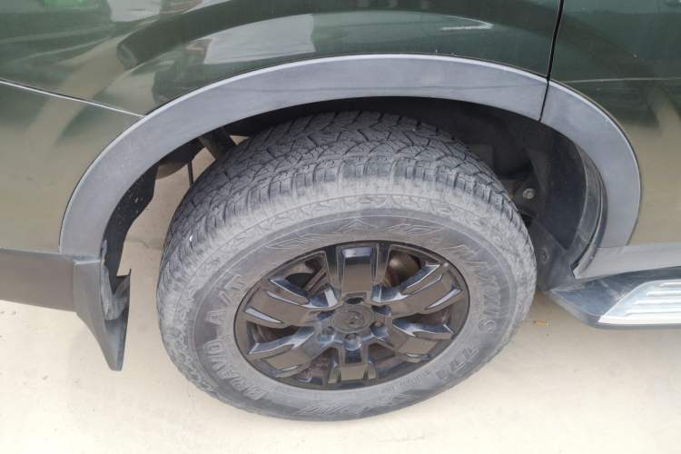 Used SAIC MAXUS D90 2017 2.0T Automatic All-Wheel Drive Sirius Right Rear Wheel Hub