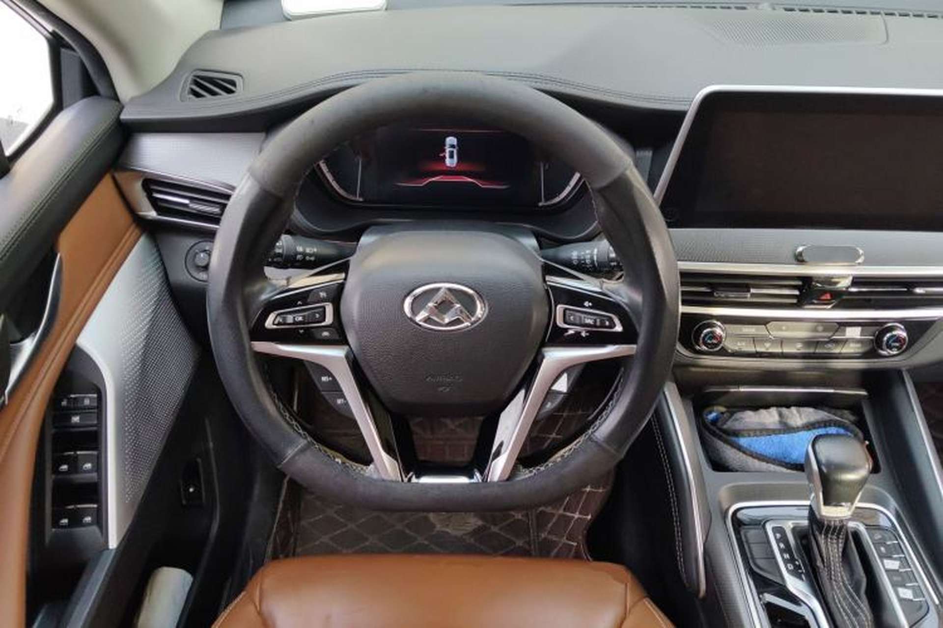 Used SAIC MAXUS D90 2017 2.0T Automatic Two-Wheel Drive Mercury Base Edition Steering Wheel