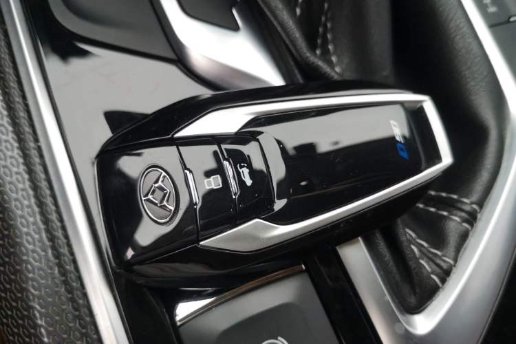 Used SAIC MAXUS D90 2017 2.0T Automatic All-Wheel Drive Sirius Vehicle Key