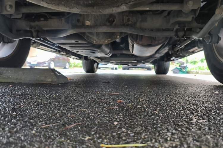 Used SAIC MAXUS D90 2017 2.0T Automatic Two-Wheel Drive Mercury Base Edition Chassis Rear