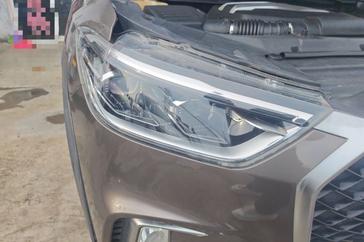 Used SAIC MAXUS D90 2017 2.0T Automatic All-Wheel Drive Sirius Right Front Headlight