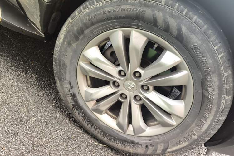 Used SAIC MAXUS D90 2017 2.0T Automatic Two-Wheel Drive Mercury Base Edition Right Front Wheel Hub