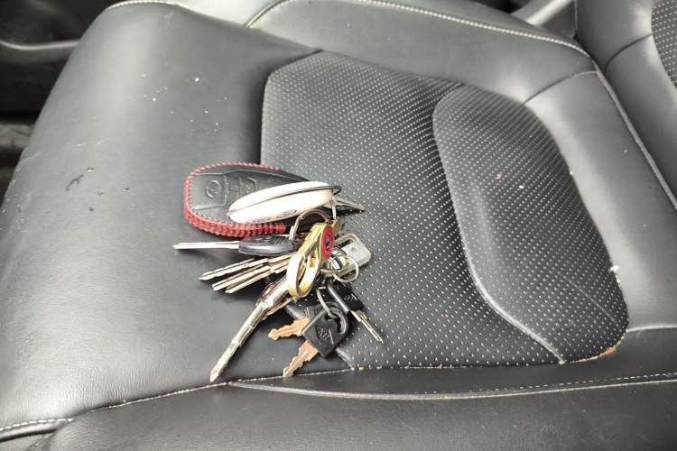 Used SAIC MAXUS D90 2017 2.0T Automatic Two-Wheel Drive Mercury Base Edition Vehicle Key