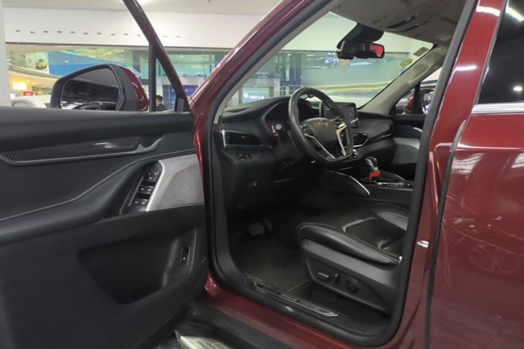 Used SAIC MAXUS D90 2017 2.0T Automatic Two-Wheel Drive - Uranus Driver Seat