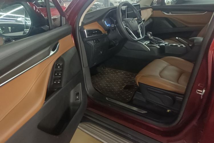 Used SAIC MAXUS D90 2017 2.0T Automatic Two-Wheel Drive Mercury Driver Seat