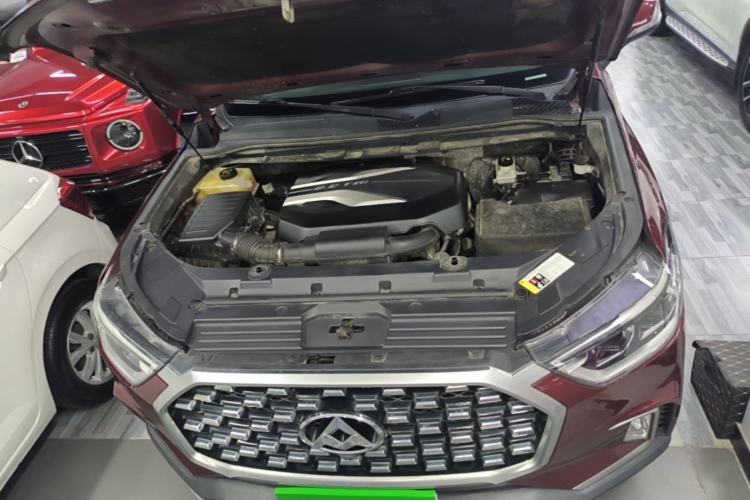 Used SAIC MAXUS D90 2017 2.0T Automatic Two-Wheel Drive - Uranus Engine Bay