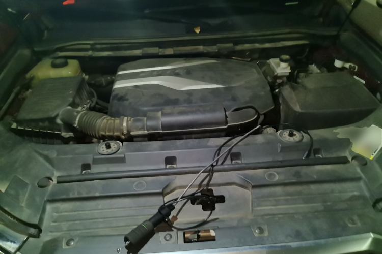 Used SAIC MAXUS D90 2017 2.0T Automatic All-Wheel Drive Sirius Engine Bay