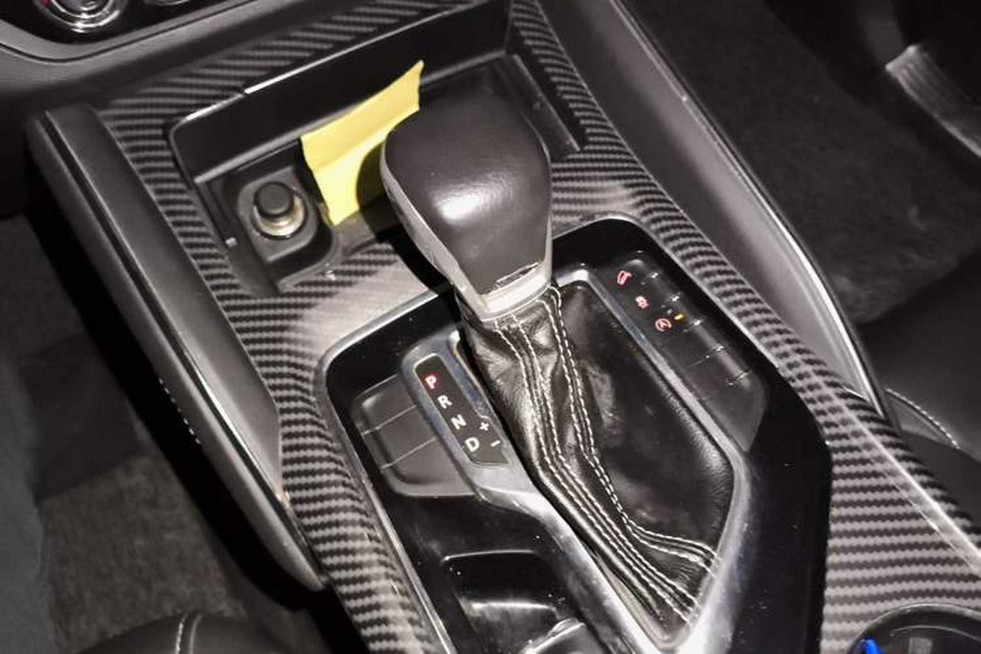 Used SAIC MAXUS D90 2017 2.0T Automatic All-Wheel Drive Sirius Gear Lever