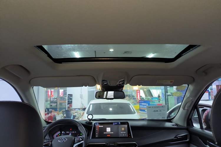 Used SAIC MAXUS D90 2017 2.0T Automatic Two-Wheel Drive - Uranus Headliner