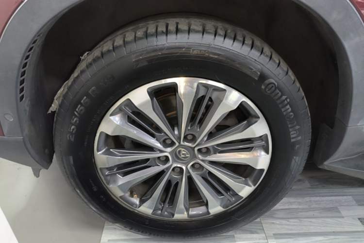 Used SAIC MAXUS D90 2017 2.0T Automatic Two-Wheel Drive - Uranus Left Front Wheel Hub