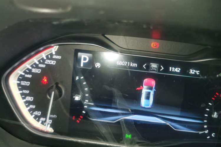 Used SAIC MAXUS D90 2017 2.0T Automatic Two-Wheel Drive - Uranus Odometer Close Up