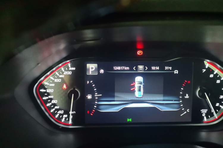 Used SAIC MAXUS D90 2017 2.0T Automatic All-Wheel Drive Sirius Odometer Close Up