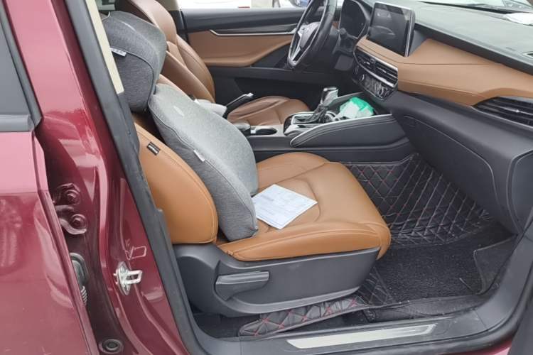 Used SAIC MAXUS D90 2017 2.0T Automatic Two-Wheel Drive Mercury Right Front Seat