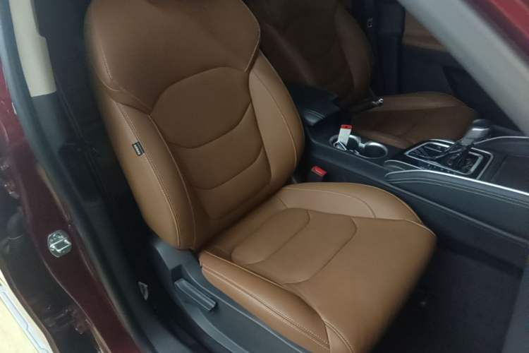 Used SAIC MAXUS D90 2017 2.0T Automatic Two-Wheel Drive Mercury Right Front Seat