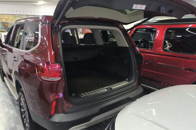 Used SAIC MAXUS D90 2017 2.0T Automatic Two-Wheel Drive - Uranus Trunk