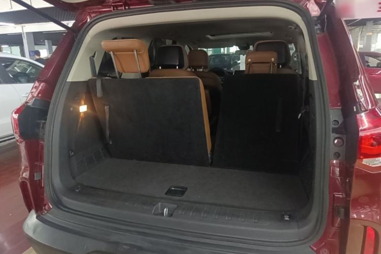 Used SAIC MAXUS D90 2017 2.0T Automatic Two-Wheel Drive Mercury Trunk