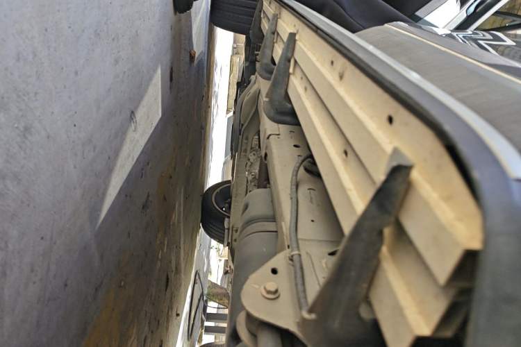 Used SAIC MAXUS D90  Chassis Rear Left