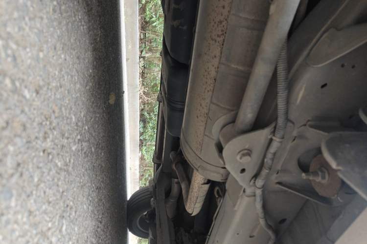 Used SAIC MAXUS D90 2017 2.0T Automatic Two-Wheel Drive Mercury Chassis Rear Right