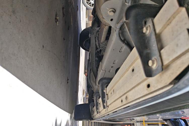Used SAIC MAXUS D90  Chassis Rear Right